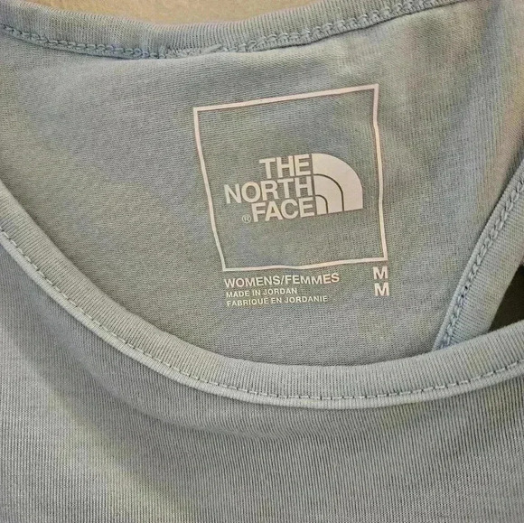Medium North Face Women's Light Blue Wander Twist Back Shirt - Picture 5 of 6